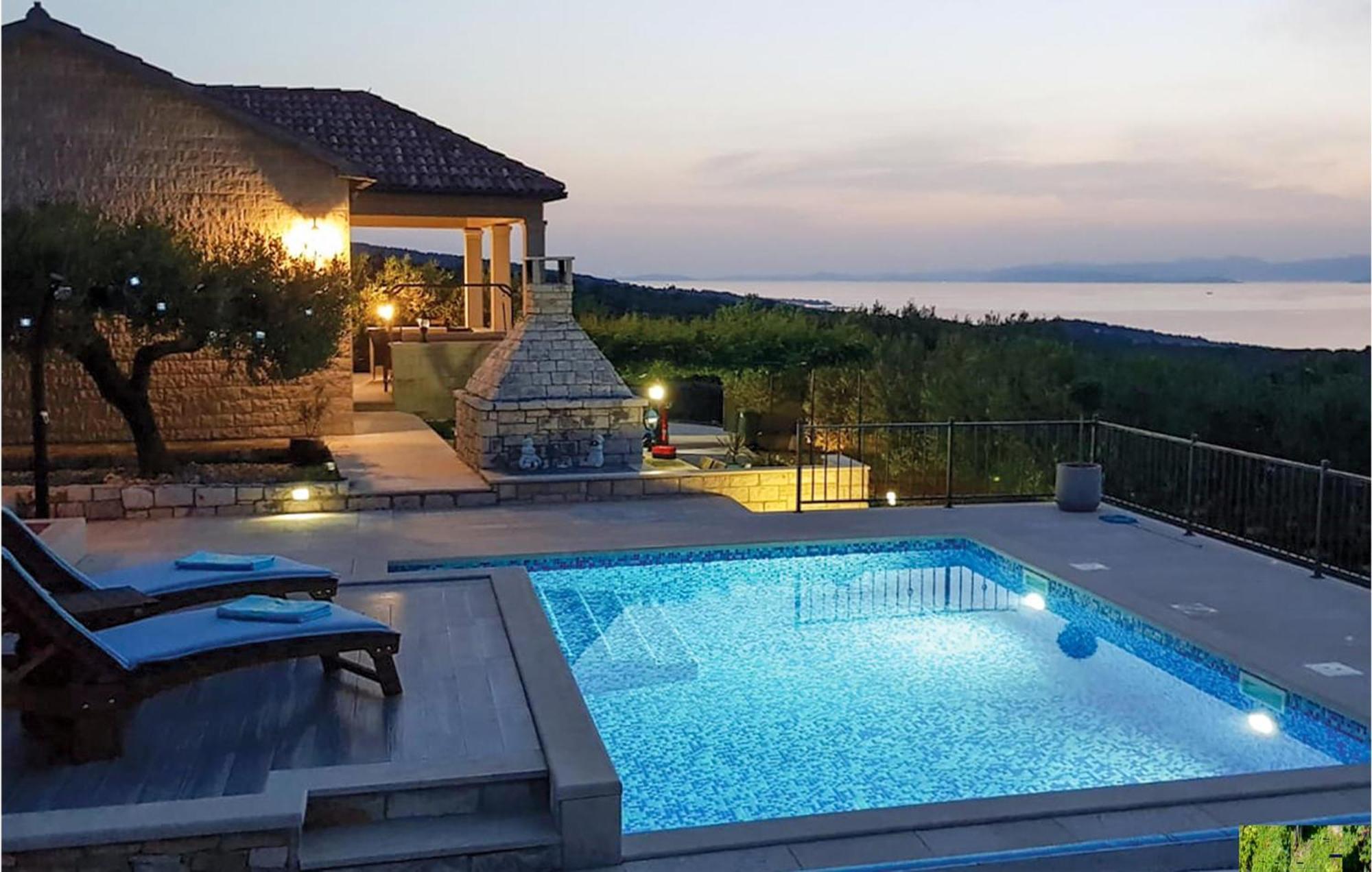 Pet Friendly Home In Postira With Wifi ภายนอก รูปภาพ